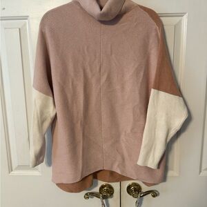 Women's Pink and White Sweater